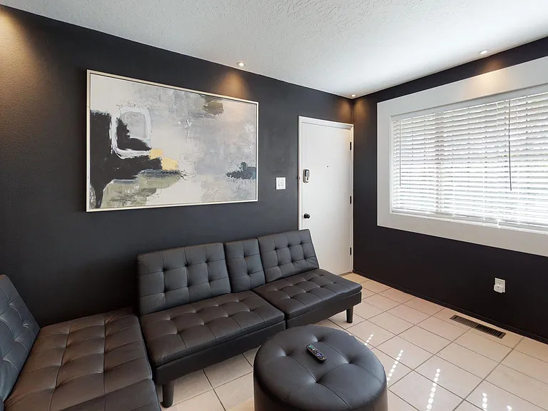 314 Alvarado Dr NE #A — Photo 17