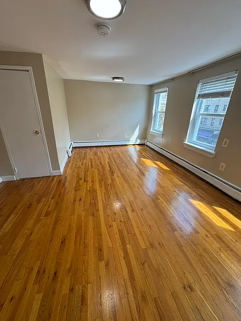 1 bed, $2,500 — Photo 2
