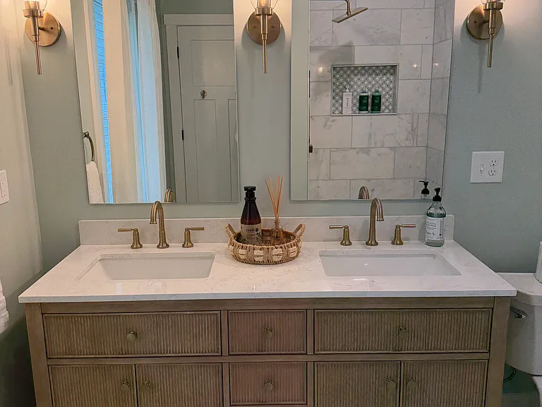 5 Andrews Way — Photo 2