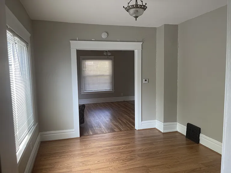 610 N Sycamore St #1 — Photo 6