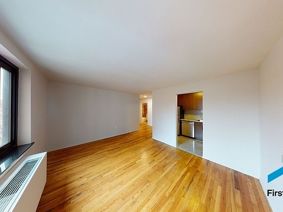 3rd image of 284 Mott St APT 7Q
