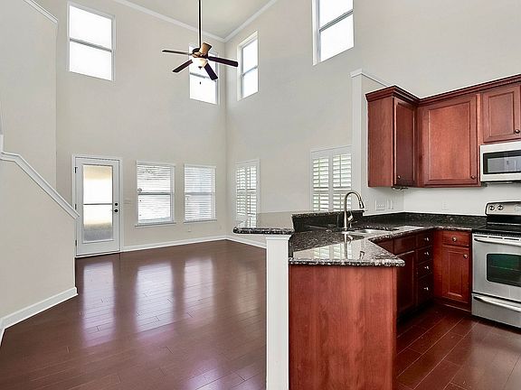 5th image of 4602 Craigmoss Ln