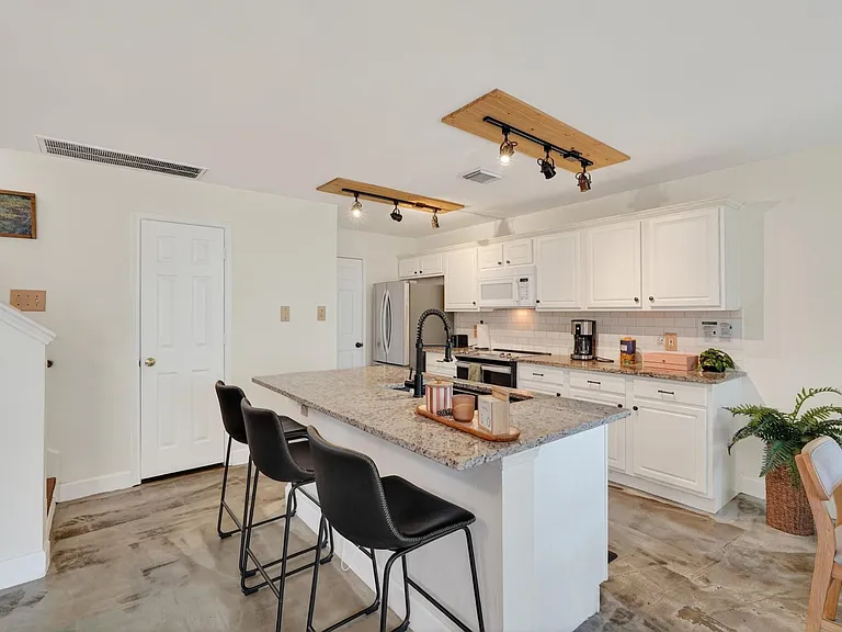30 Butterfly Branch Pl — Photo 13