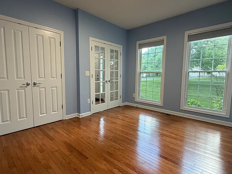 281 Sterling Dr — Photo 5