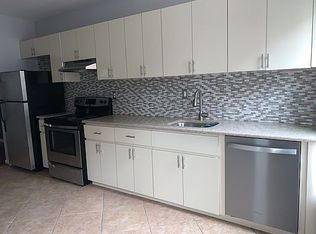 390 Myrtle Ave FLOOR 4, Brooklyn, NY 11205