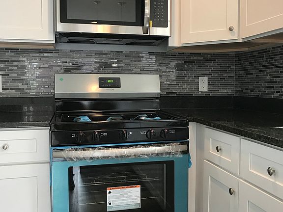 4th image of 3109 S 54th Ave