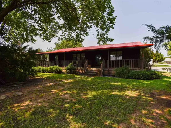 501 W Nevada St, Walters, OK 73572