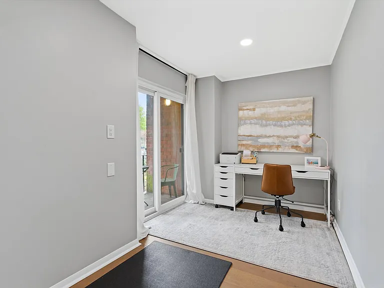 4545 Macarthur Blvd NW #107 — Photo 4