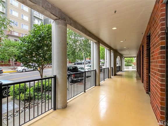 3rd image of 505 Broadway Ave #700