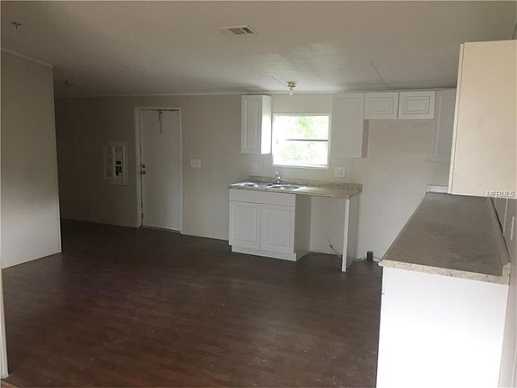 4th image of 4506 Spartan Dr