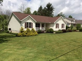 7516 Walters Rd, Hudson, OH 44236