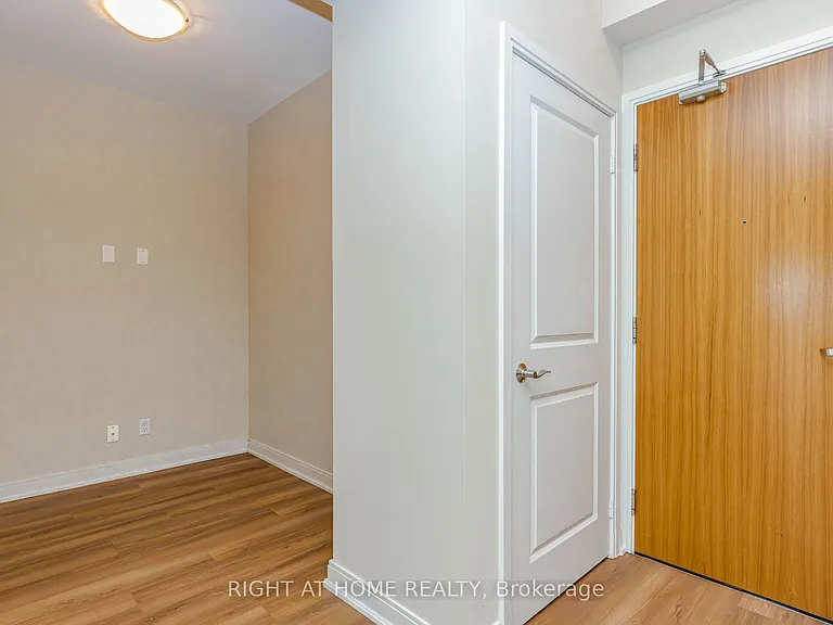 88 Broadway Ave E #1605 — Photo 21