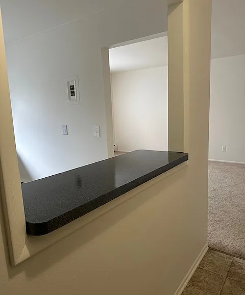 Arbor Hills Apartments — Photo 8