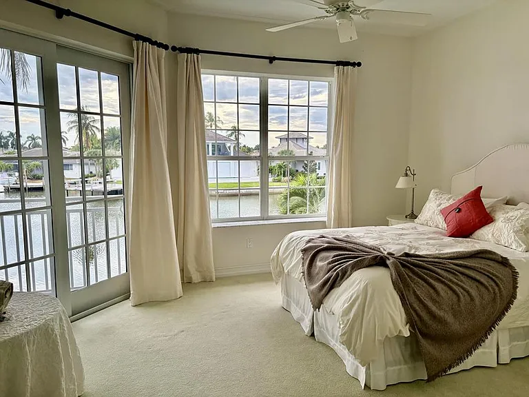 1627 Barbados Ct — Photo 28