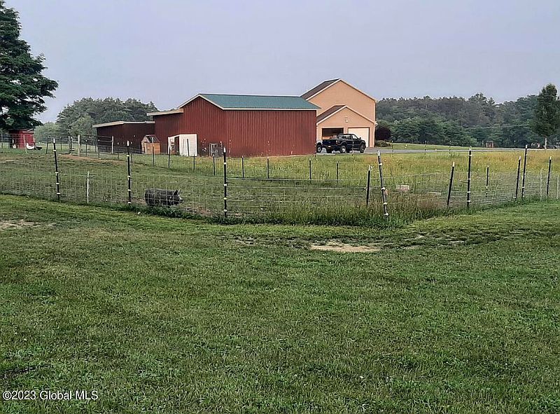 4th image of 551 Delevan Road