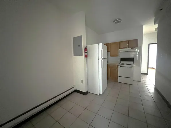 1409 Grand Street image 4 of 7