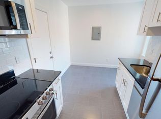 117 Sutherland Rd #117, Boston, MA 02135