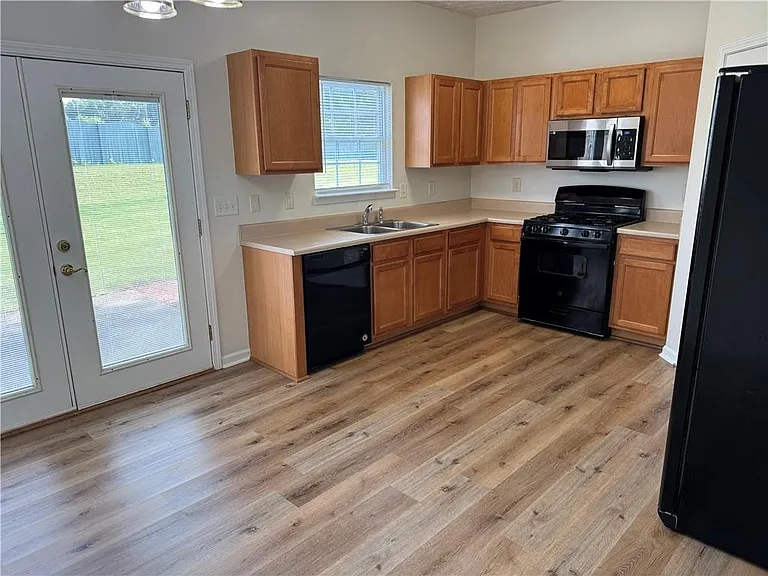 3609 Beacon Rdg — Photo 8
