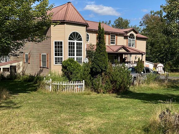 3rd image of 699 Budd Road