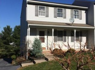 641 Fulton St, Akron, PA 17501