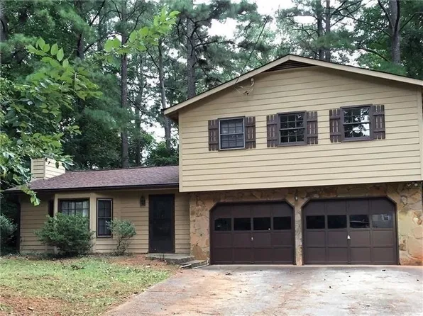 6859 Lakeview Ln, Doraville, GA 30360
