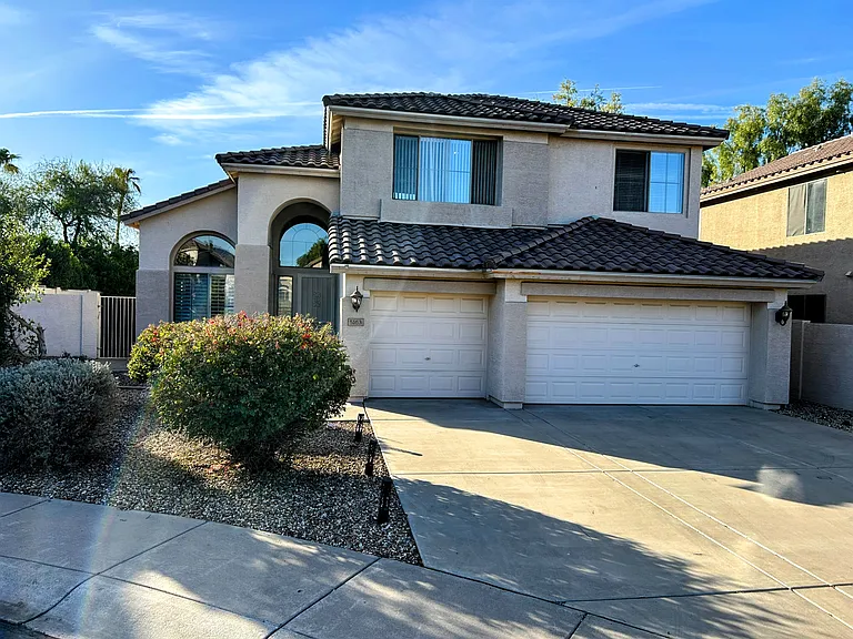 5163 W Village Dr — Photo 2