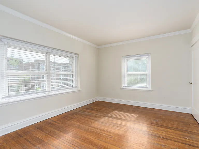 6300 N Rosebury Ave #1N — Photo 9