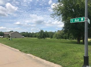 901 5th Ave W, Andalusia, IL 61232