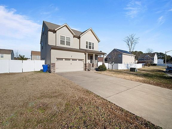 2nd image of 712 Daylily Ln