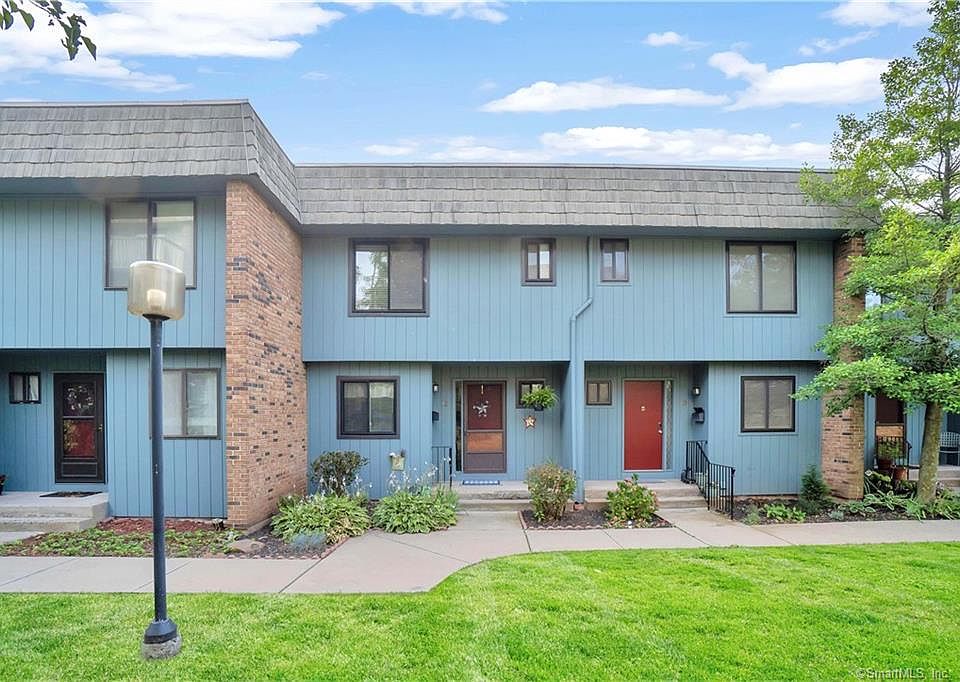 1st image of 12 Juniper Hill Ct #12