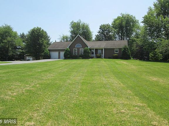3rd image of 348 Dogwood Manor Dr