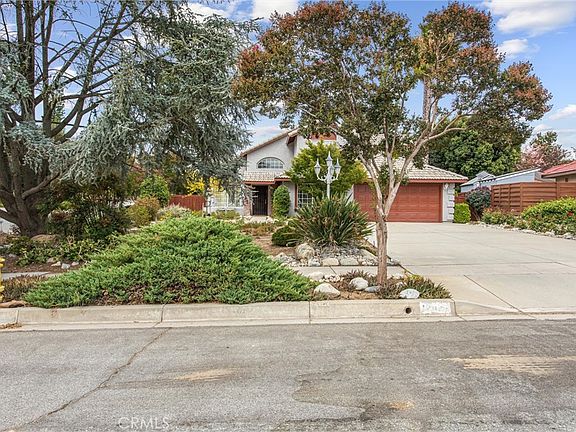 3rd image of 12823 Daisy Ct