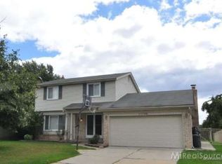 11726 Cavalier Dr, Sterling Heights, MI 48313