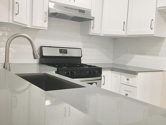 5th image of 636 E Verdugo Ave APT H