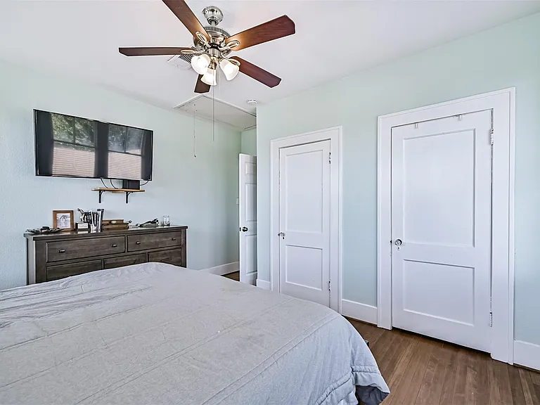 3519 Avenue R 1/2 — Photo 31