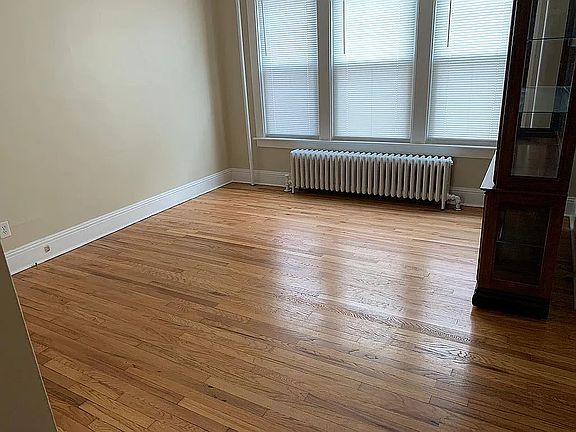 3rd image of 63 Hollywood Ave #1