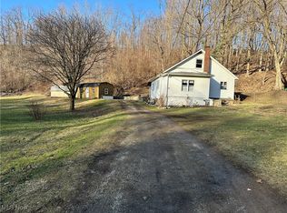324 Creamery Rd, Fredericksburg, OH 44627