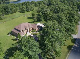 W8890 Larson Ln, Iron Mountain, MI 49801