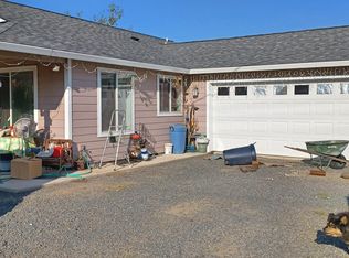123 Lampman Rd, Gold Hill, OR 97525