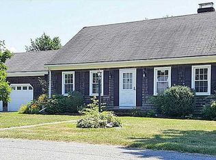 24 North Ct, Tiverton, RI 02878