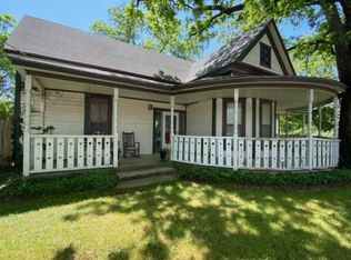 210 Greathouse St, Bridgeport, TX 76426