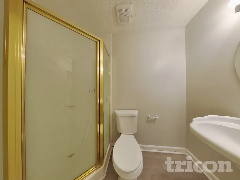 167 Hardy Cir — Photo 14