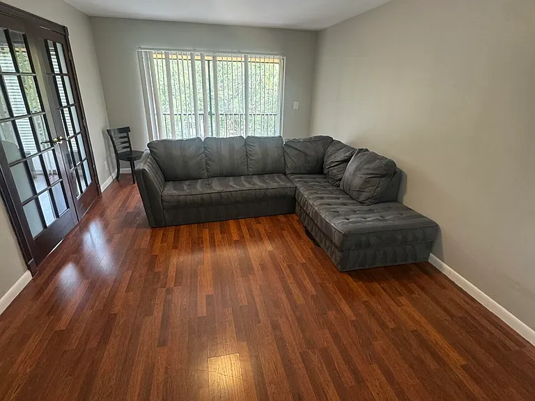 480 NW 20th St #3060 — Photo 2