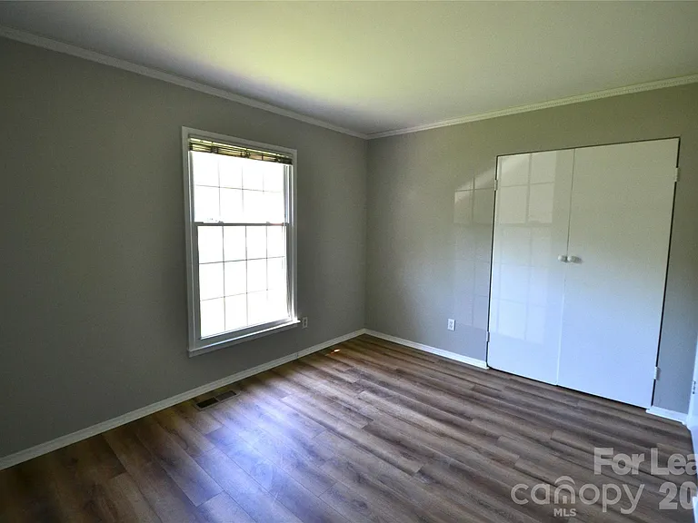 1422 Thermal Rd — Photo 23