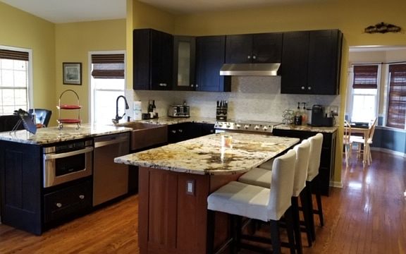 3rd image of 21 General Franklin Ct