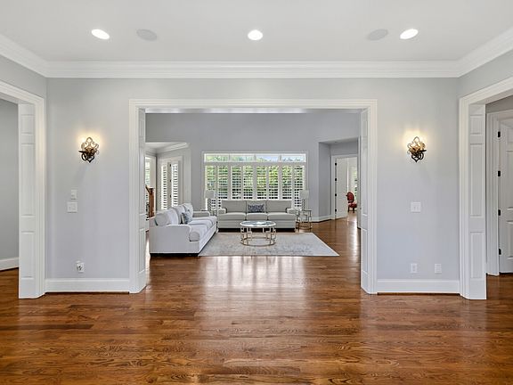 5th image of 9505 Wicklow Rd