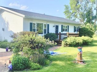 7068 Wiczek Rd, Plover, WI 54467