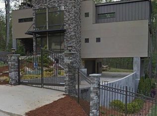 643 Larchmont Cir NW, Atlanta, GA 30318