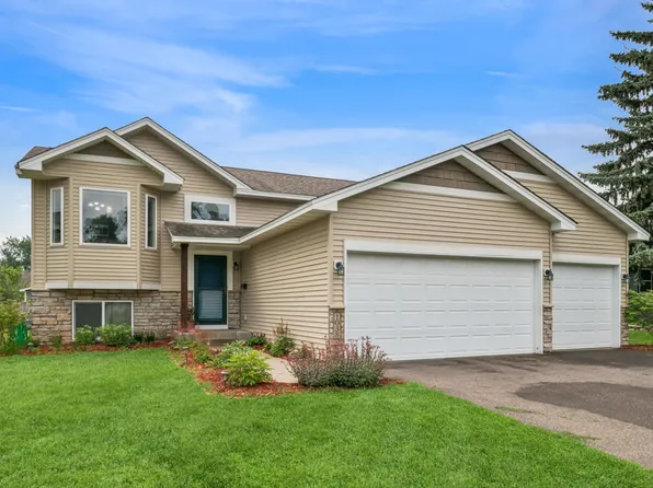 1038 Madison St, Anoka, MN 55303