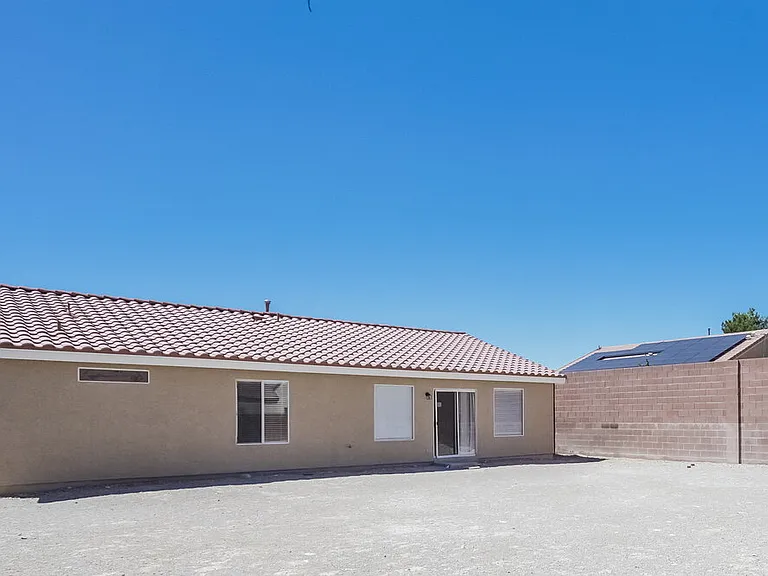 3020 Honeysuckle Ave — Photo 15